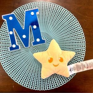 Disney Parks Pixar Pier La Luna Smiling Star 6” Plush Yellow Star; Preowned